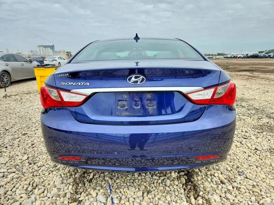 2012 HYUNDAI SONATA GLS  