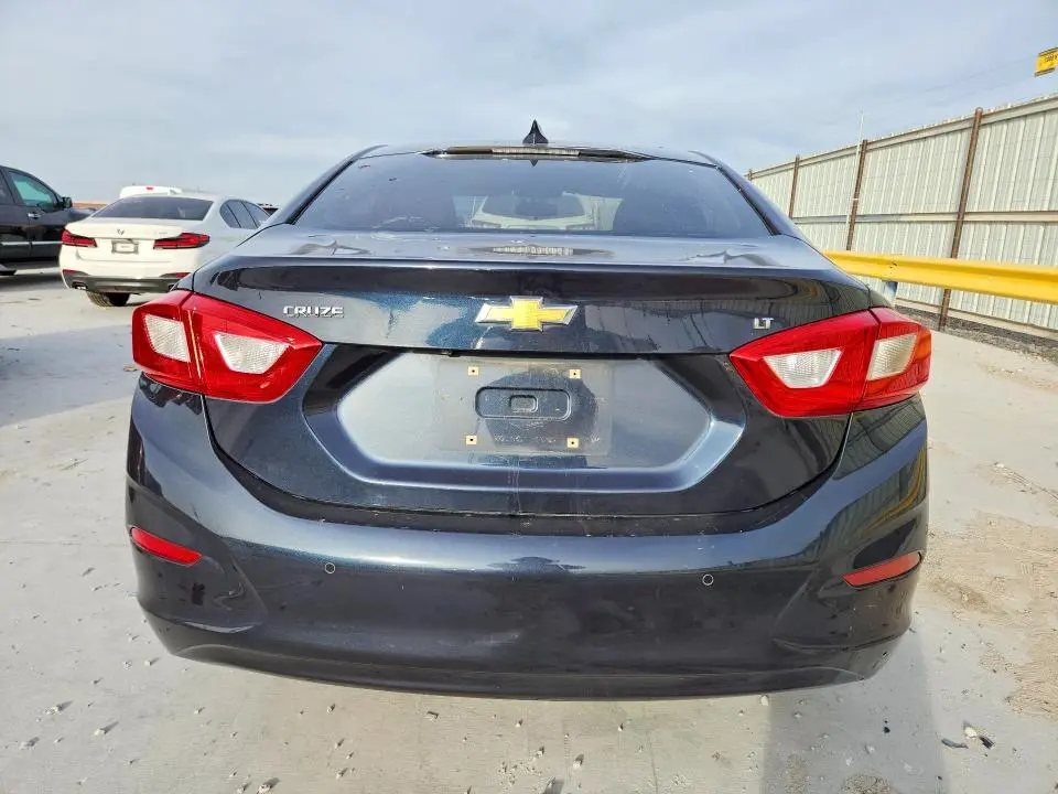 2016 CHEVROLET CRUZE LT  