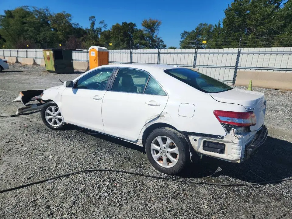 2011 TOYOTA CAMRY LE  