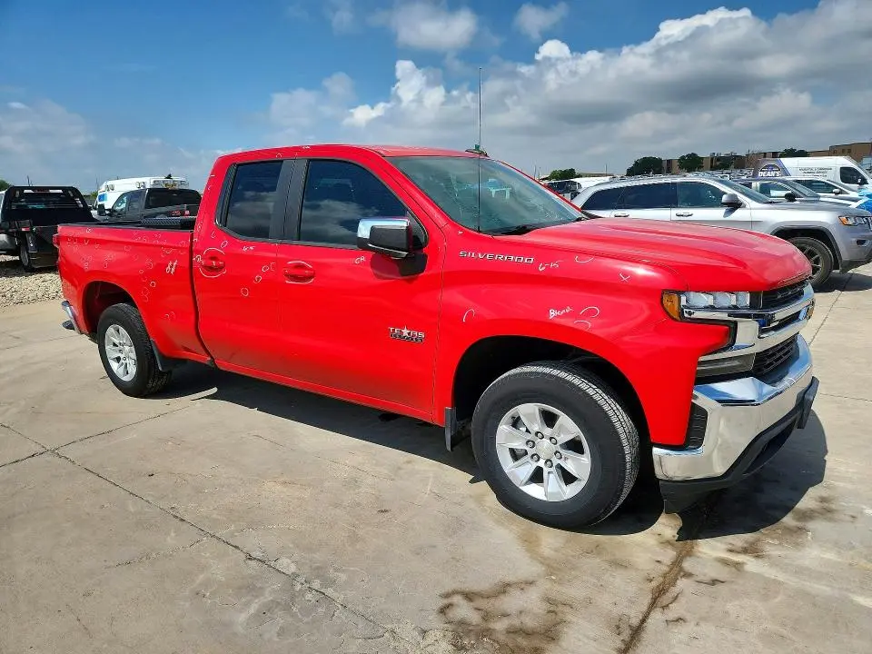 2019 CHEVROLET SILVERADO C1500 LT  