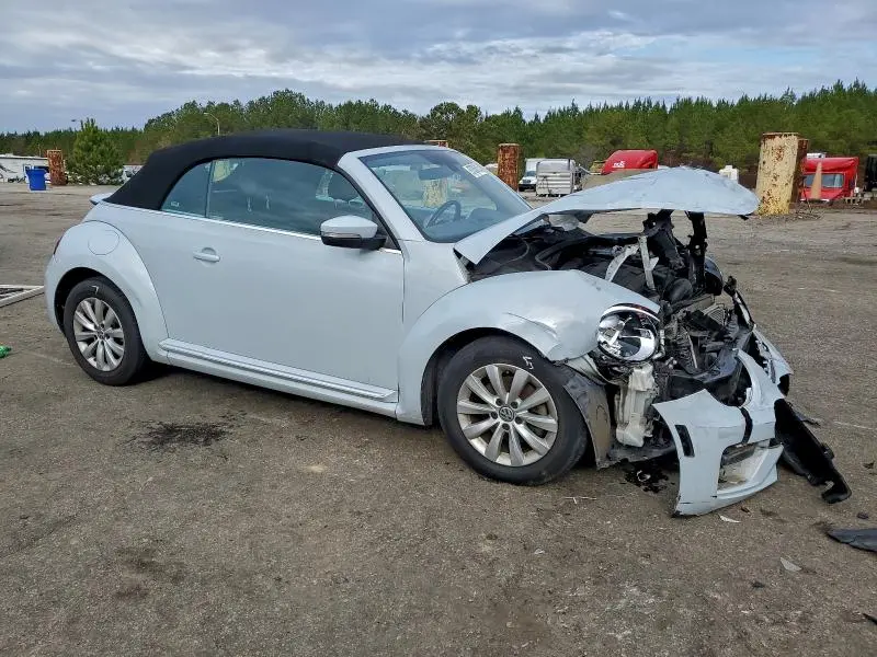 2017 VOLKSWAGEN BEETLE S/SE  