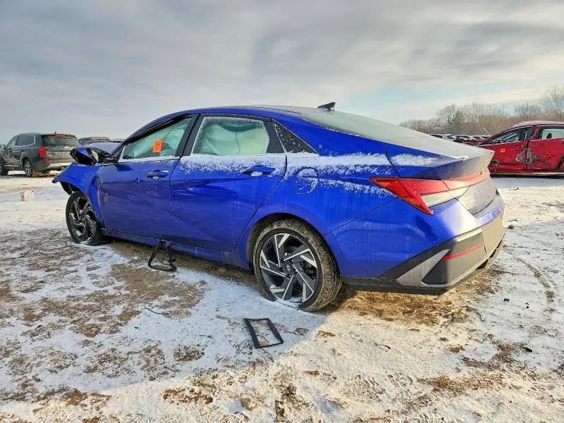 2024 HYUNDAI ELANTRA SEL  