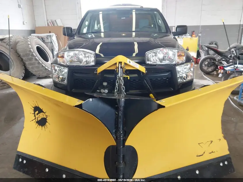 2018 RAM 2500 TRADESMAN  4X4 8' BOX
