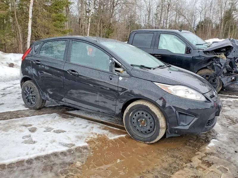 2013 FORD FIESTA SE  