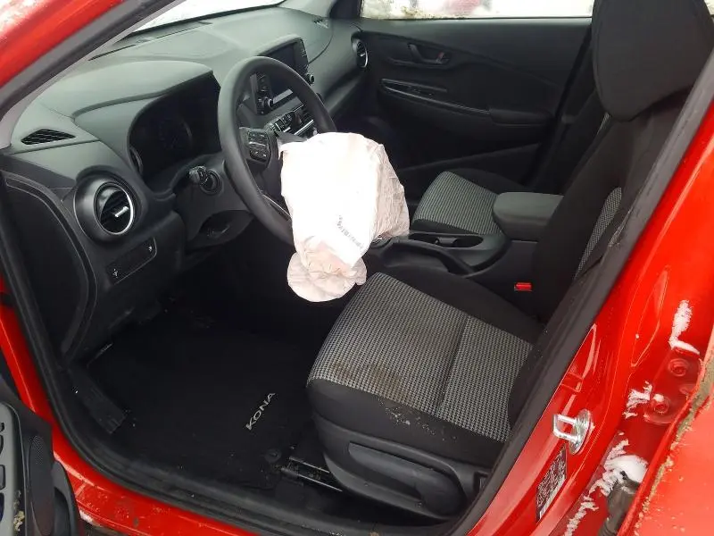 2020 HYUNDAI KONA SE  