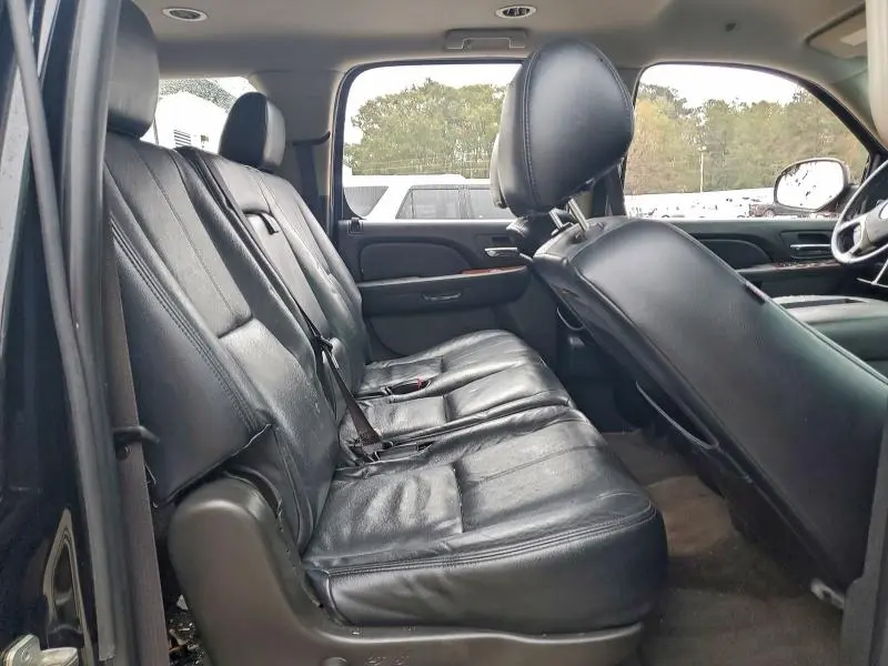 2011 GMC YUKON XL K1500 SLE  