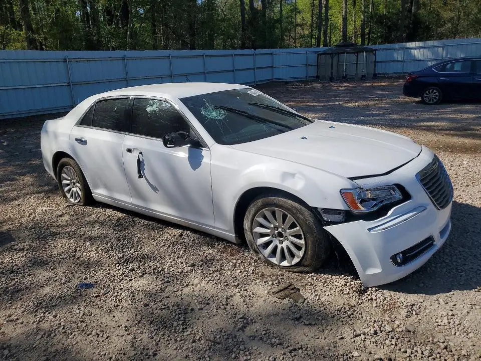 2013 CHRYSLER 300   