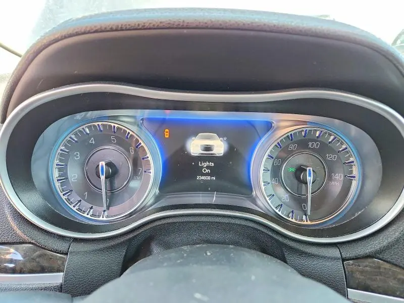 2016 CHRYSLER 300C   