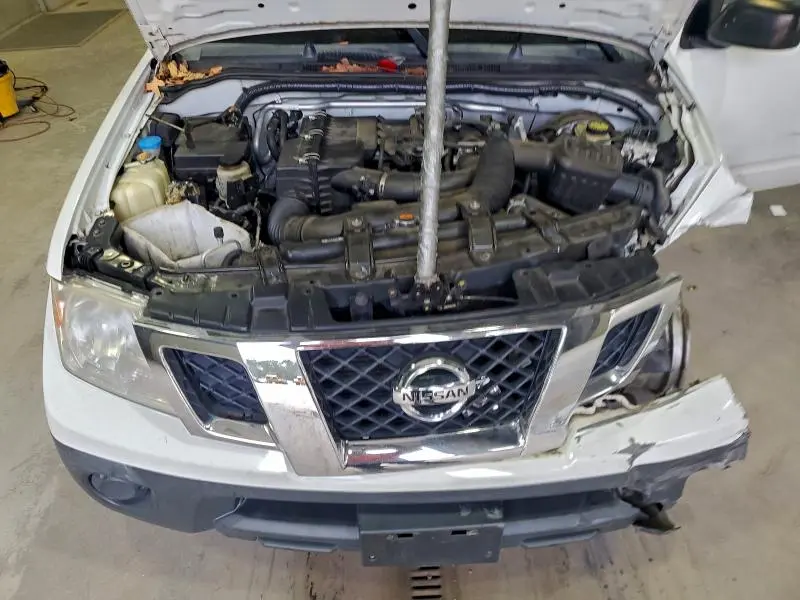 2017 NISSAN FRONTIER S  