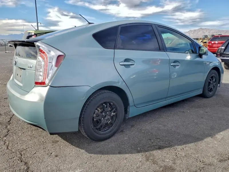 2013 TOYOTA PRIUS   