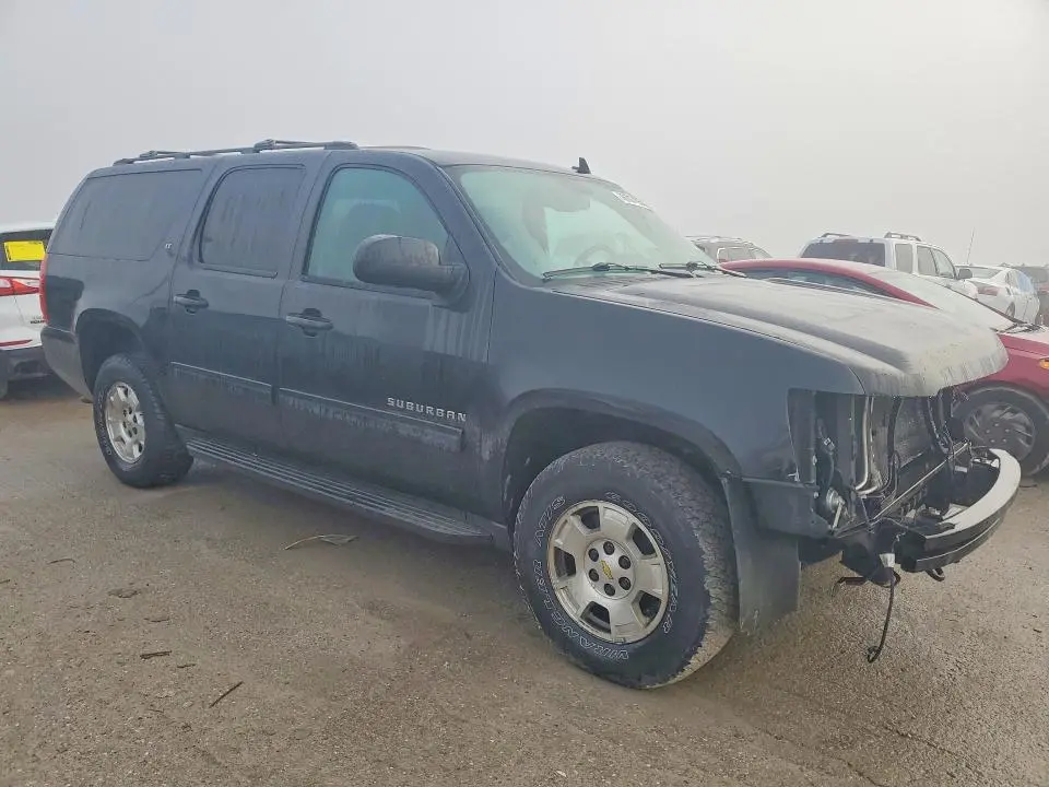 2013 CHEVROLET SUBURBAN K1500 LT  