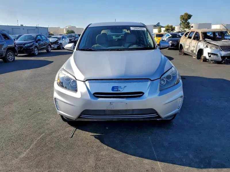 2013 TOYOTA RAV4 EV   