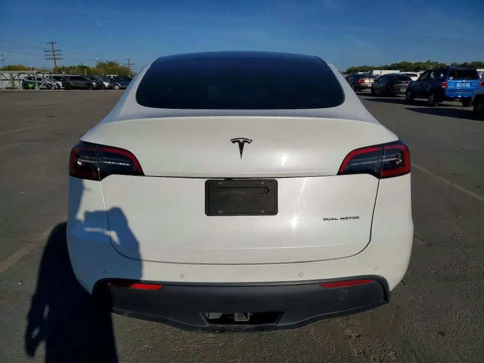 2021 TESLA MODEL Y   