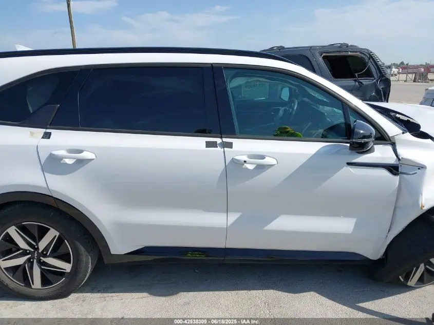 2023 KIA SORENTO EX