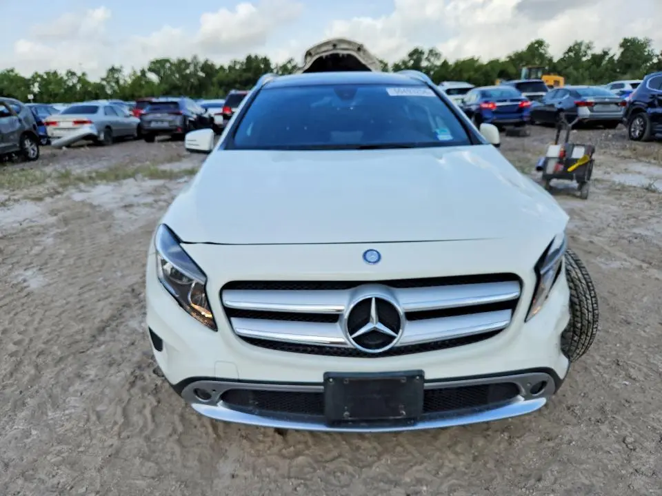 2016 MERCEDES-BENZ GLA 250  