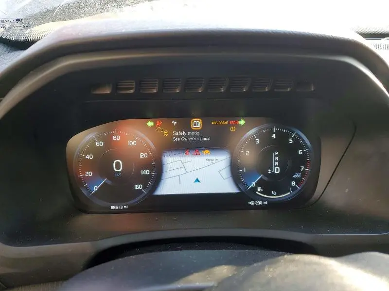 2020 VOLVO XC90 T5 MOMENTUM  