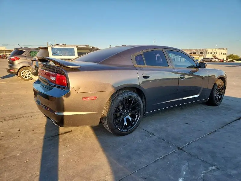 2014 DODGE CHARGER SE  