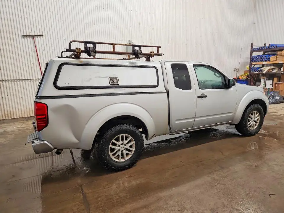 2016 NISSAN FRONTIER SV  