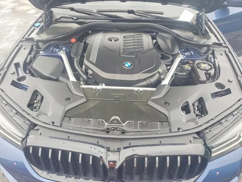 2022 BMW 540 XI  