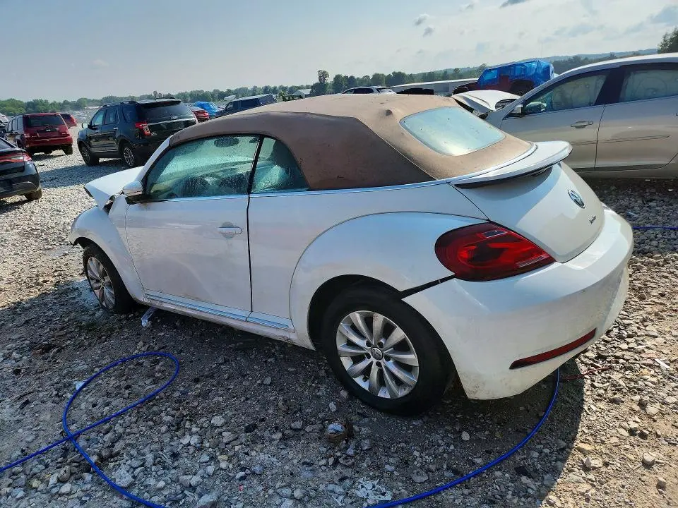 2019 VOLKSWAGEN BEETLE S  