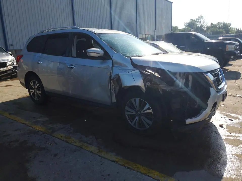 2018 NISSAN PATHFINDER SV  