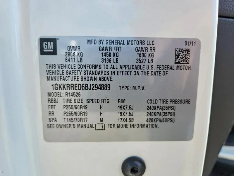 2011 GMC ACADIA SLT-1  