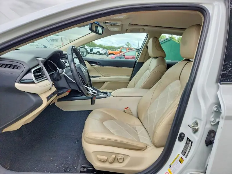 2018 TOYOTA CAMRY XLE  