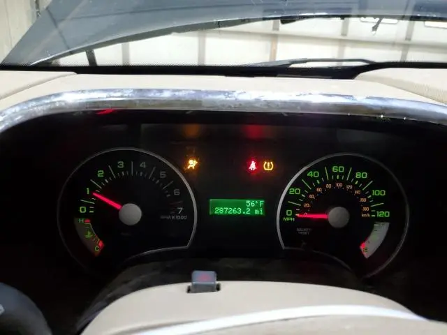 2010 FORD EXPLORER XLT  