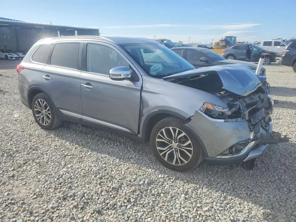 2017 MITSUBISHI OUTLANDER SE  