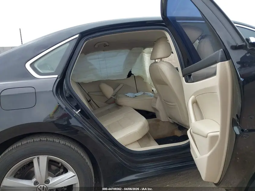 2015 VOLKSWAGEN PASSAT 1.8T LIMITED EDITION