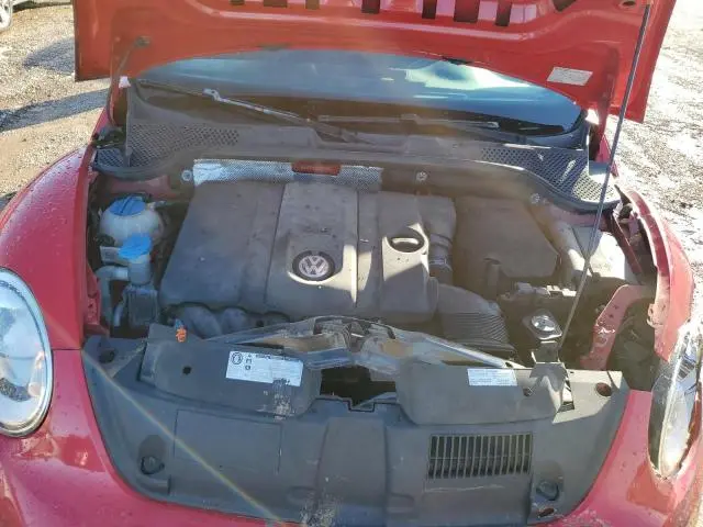 2013 VOLKSWAGEN BEETLE   