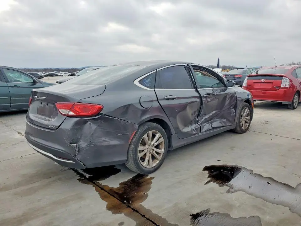 2015 CHRYSLER 200   