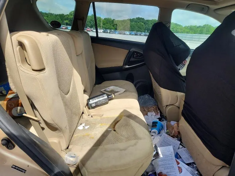 2011 TOYOTA RAV4 BASE  
