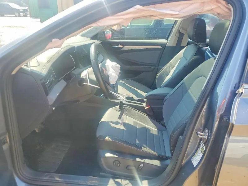 2025 VOLKSWAGEN JETTA SE  
