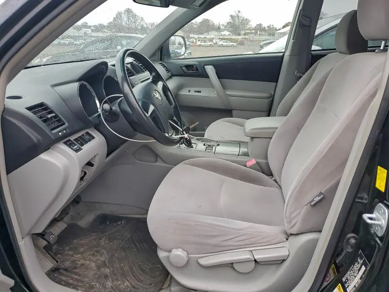 2010 TOYOTA HIGHLANDER   