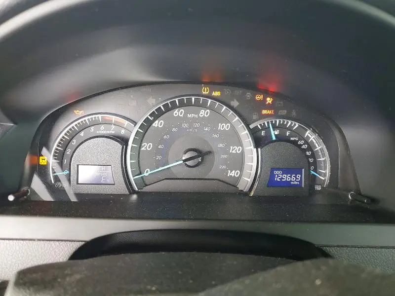 2014 TOYOTA CAMRY XLE  