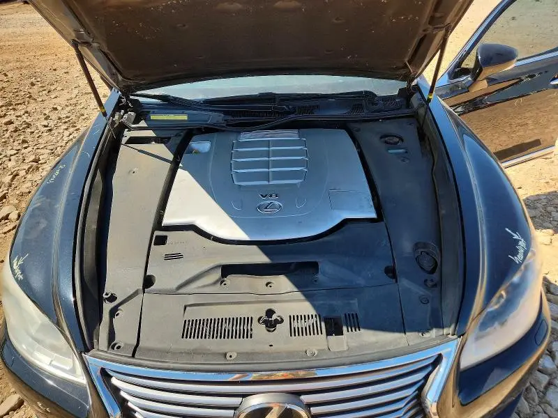 2013 LEXUS LS 460  