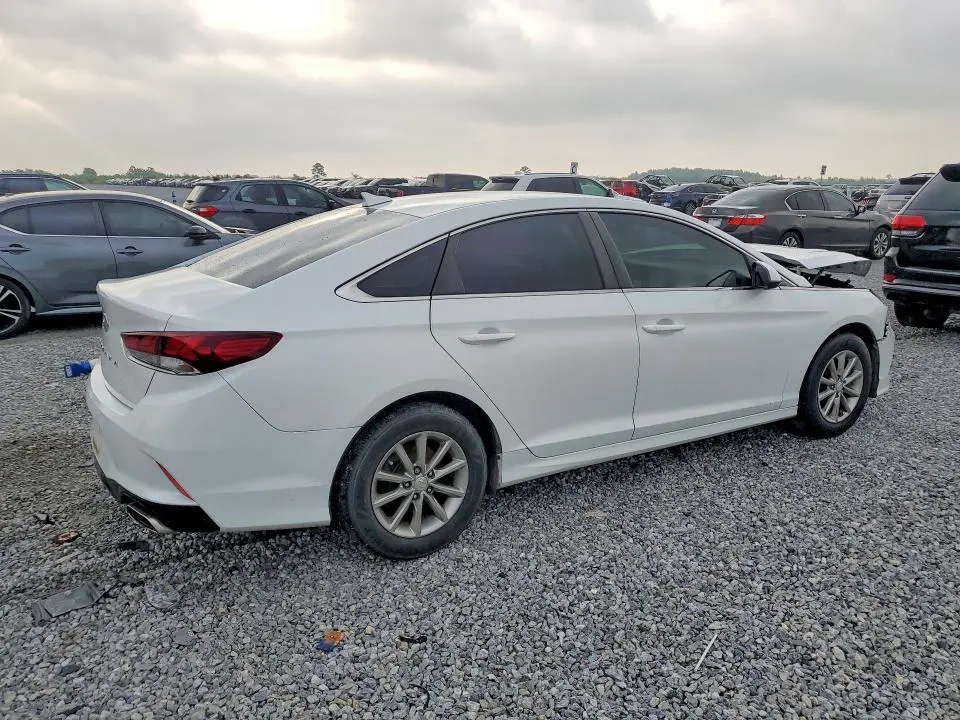 2019 HYUNDAI SONATA SE  