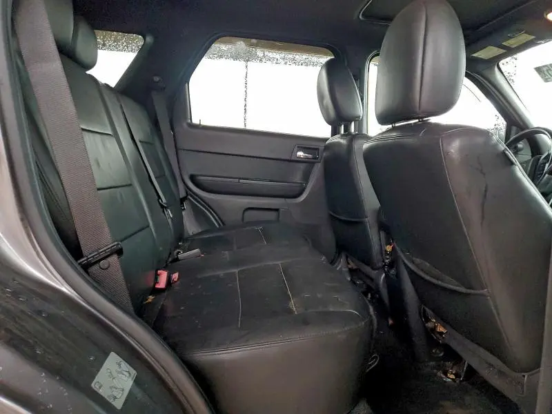 2011 FORD ESCAPE LIMITED  