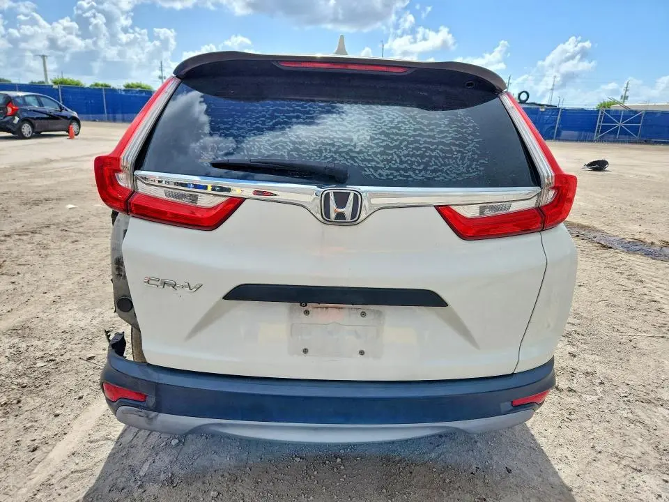 2018 HONDA CR-V LX  