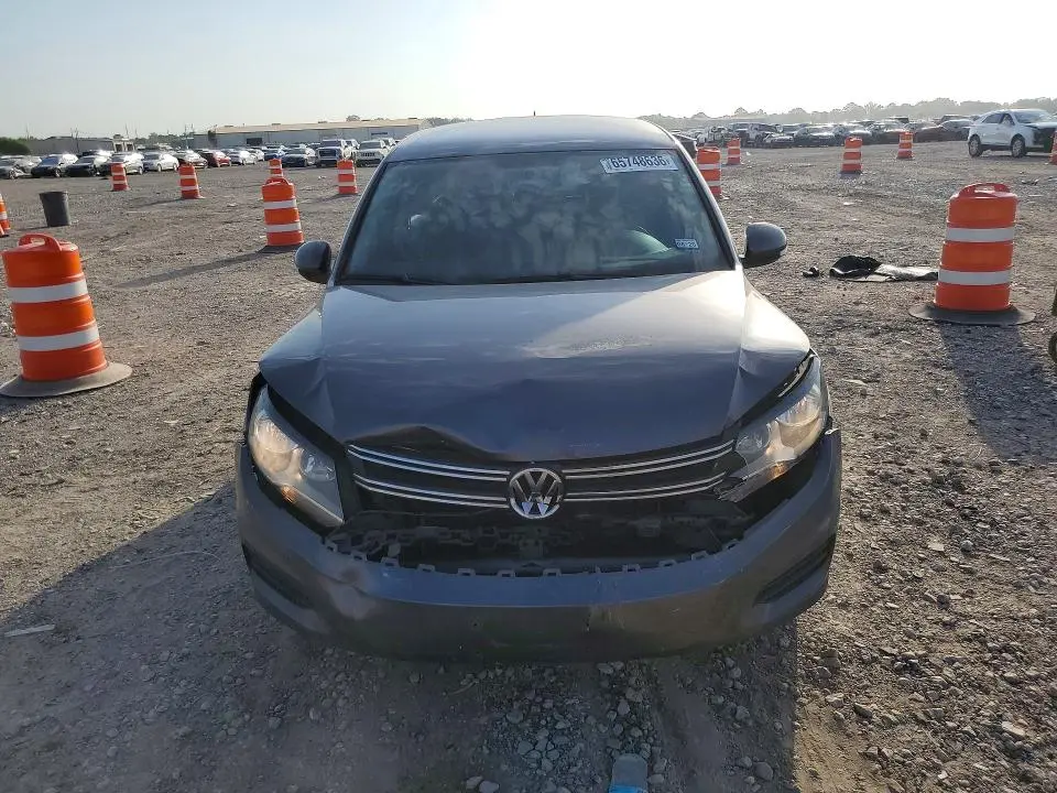 2017 VOLKSWAGEN TIGUAN S  