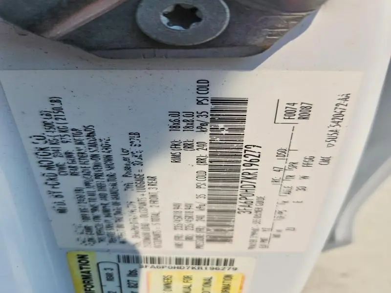 2019 FORD FUSION SE  