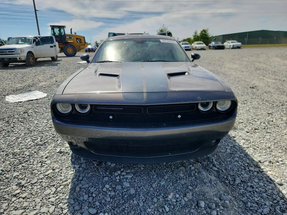 2016 DODGE CHALLENGER SXT  