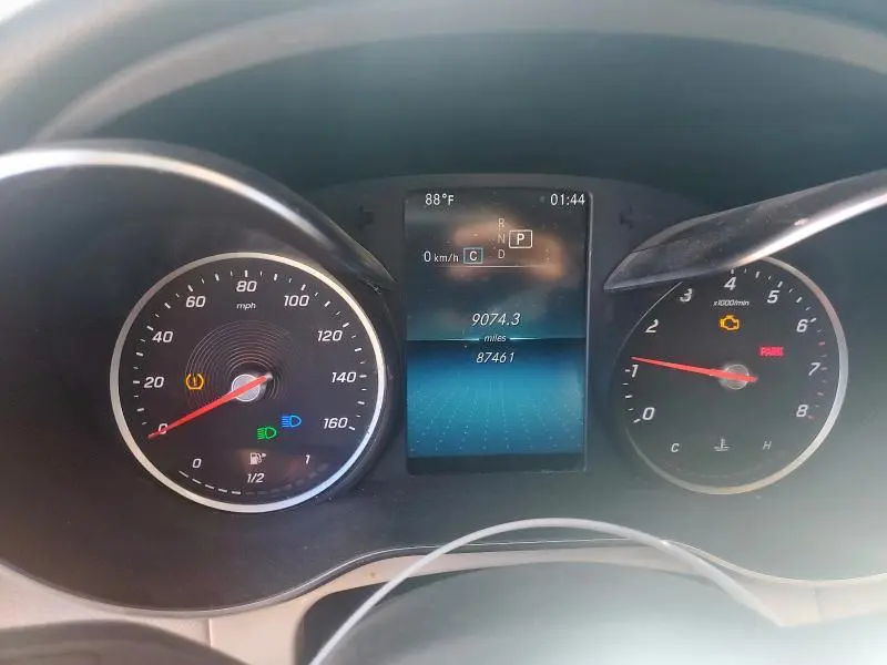 2020 MERCEDES-BENZ GLC 300  