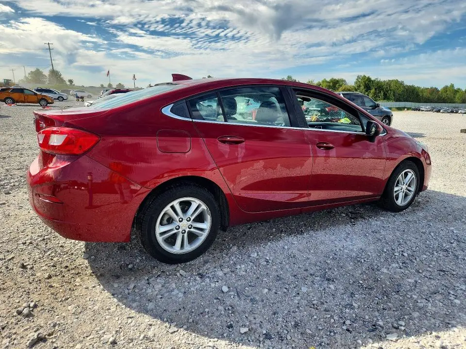 2017 CHEVROLET CRUZE LT  