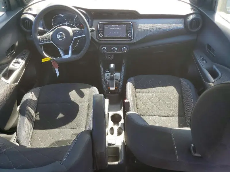 2018 NISSAN KICKS S  