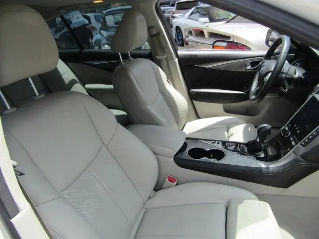 2017 INFINITI Q50 PREMIUM  