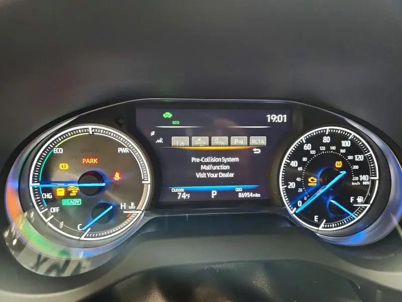 2021 TOYOTA VENZA XLE  