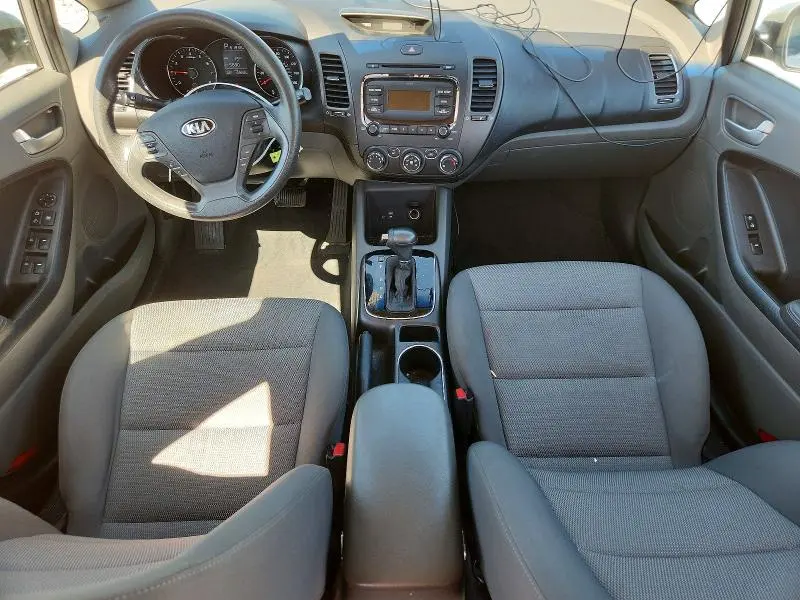 2017 KIA FORTE LX  