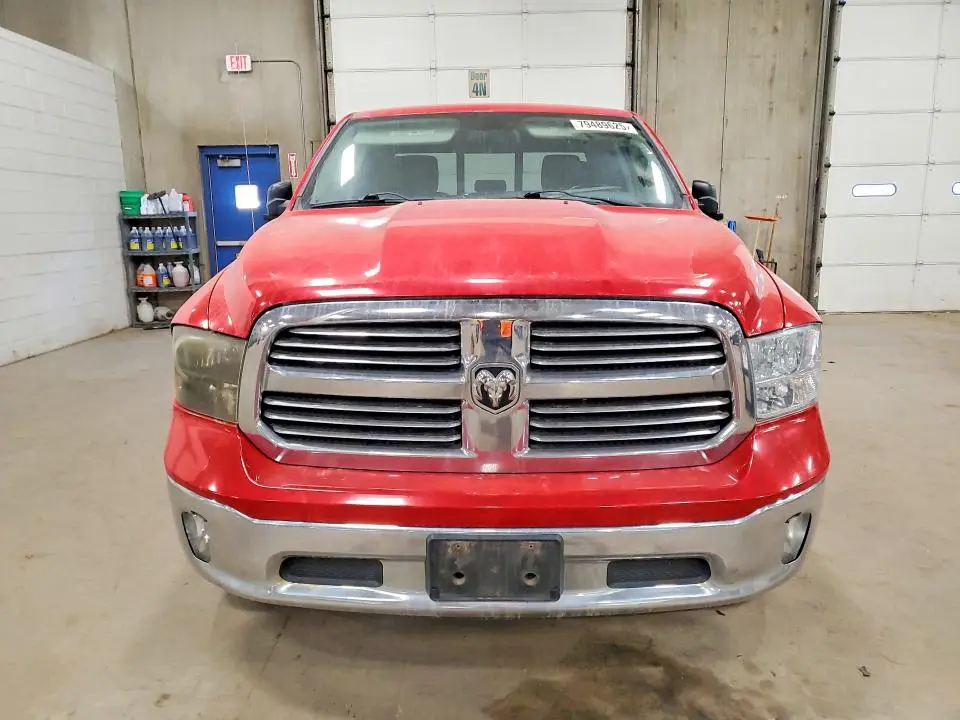 2013 RAM 1500 SLT  